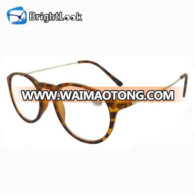 Fashionable granny style round cat-eye frame glasses reading